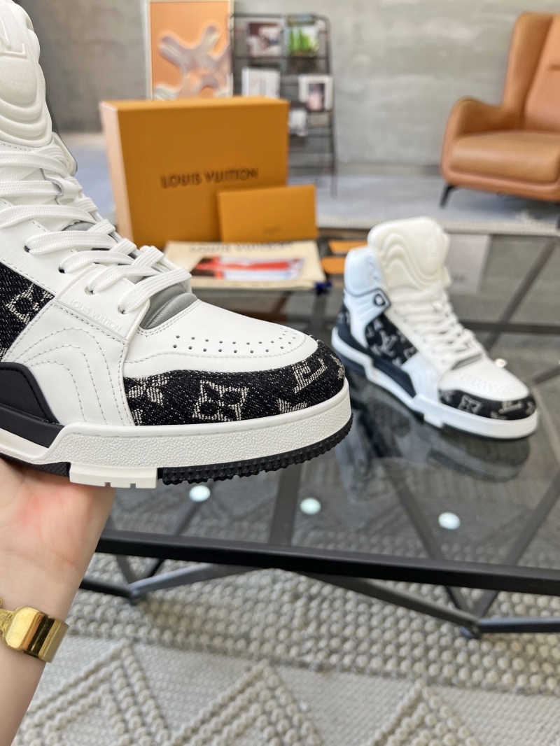 Louis Vuitton Sneakers